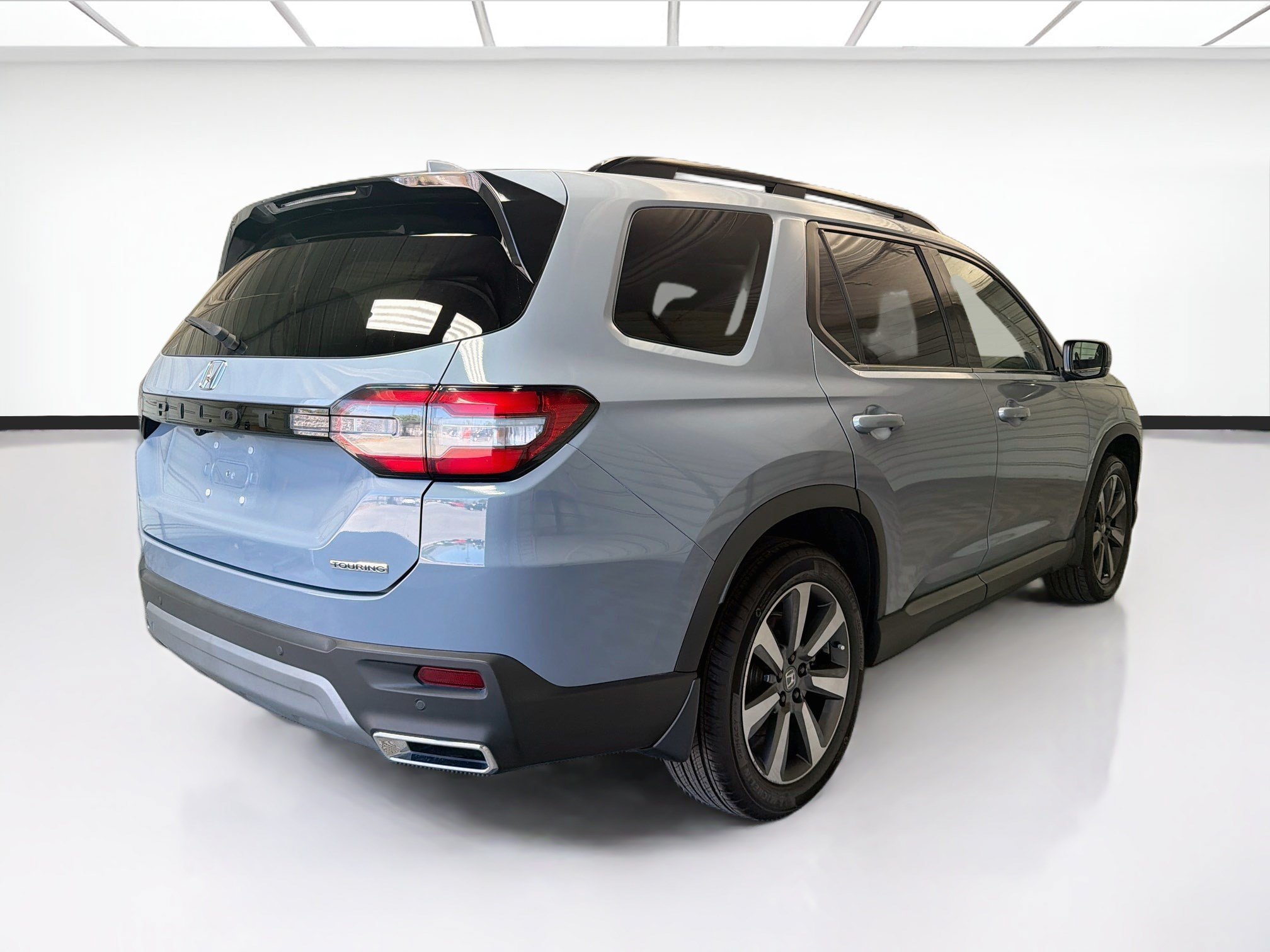 Used 2024 Honda Pilot Touring image 4