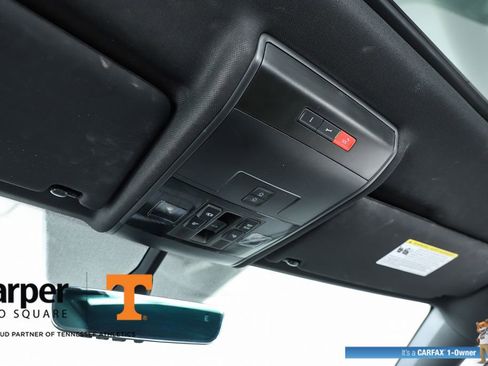 Used 2023 Volkswagen Atlas Cross Sport SE w/ Panoramic Sunroof Package image 27