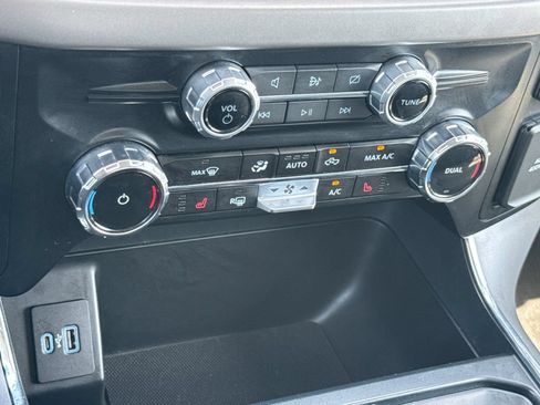 Used 2024 Ford F150 XLT w/ Equipment Group 302A MID RWD image 23