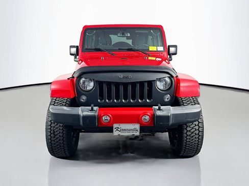 Used 2016 Jeep Wrangler Unlimited Sahara w/ Connectivity Group image 2