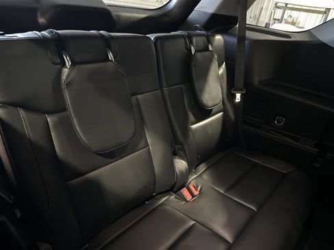 Used 2021 Ford Explorer XLT w/ Equipment Group 202A image 22