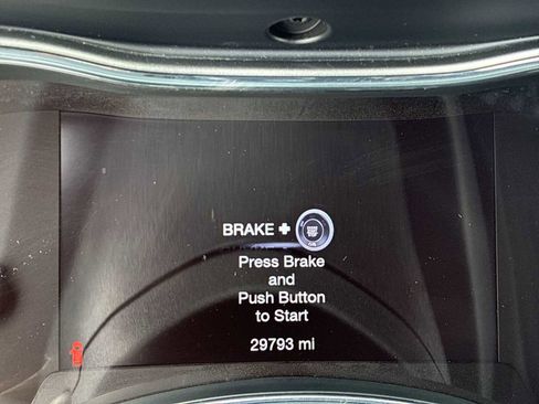 Used 2021 Jeep Grand Cherokee Laredo X image 10