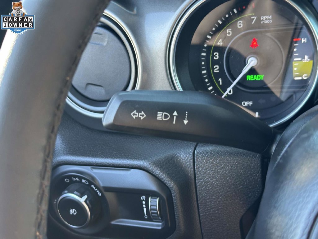 Used 2023 Jeep Wrangler Unlimited w/ Sun & Screen Package AWD/4WD image 19