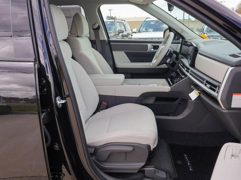 New 2026 Hyundai Santa Fe SE image 8