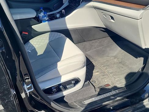 Used 2021 Jeep Grand Cherokee L Summit w/ Advanced Protech Group IV image 28