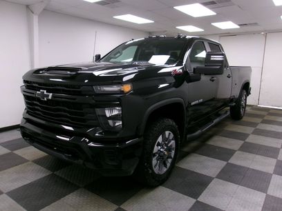 Used 2024 Chevrolet Silverado 2500 Custom w/ Custom Value Package