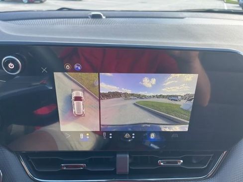 New 2026 Chevrolet Equinox RS w/ Convenience Package III FWD image 28