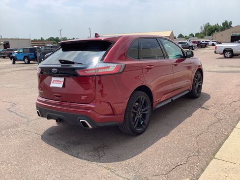 Used 2019 Ford Edge ST w/ Equipment Group 401A AWD/4WD image 5