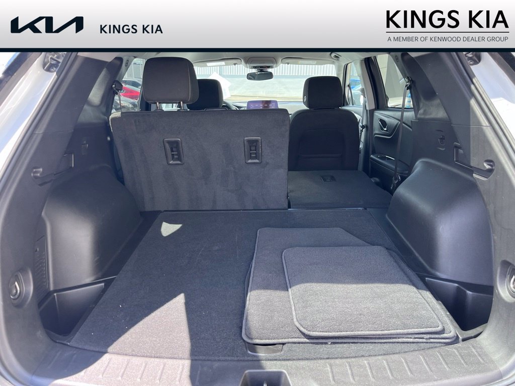 Used 2024 Chevrolet Blazer LT w/ Convenience Package FWD image 19