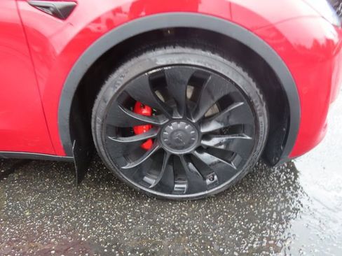 Used 2022 Tesla Model Y Performance AWD/4WD image 10