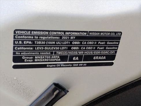 Used 2021 Nissan Rogue SV FWD image 25