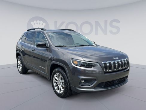 Used 2022 Jeep Cherokee Latitude Lux w/ Sun & Sound Group AWD/4WD image 18