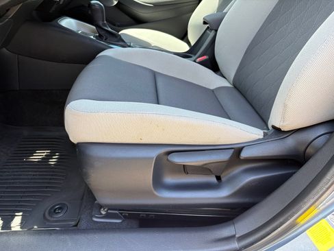 Used 2024 Toyota Corolla LE FWD image 25