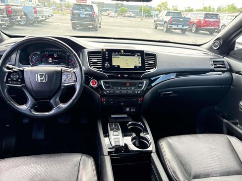 Used 2022 Honda Pilot Black Edition image 9