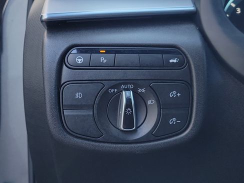 Used 2021 INFINITI QX50 Luxe w/ Appearance Package image 16