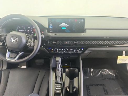 Used 2025 Honda Accord Touring image 34