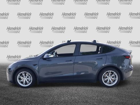 Used 2021 Tesla Model Y Long Range image 6