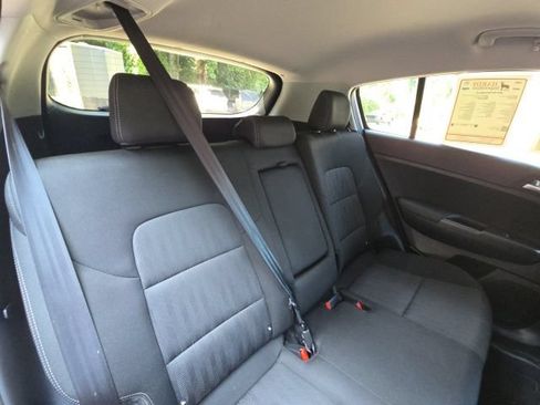 Used 2021 Kia Sportage LX AWD/4WD image 15
