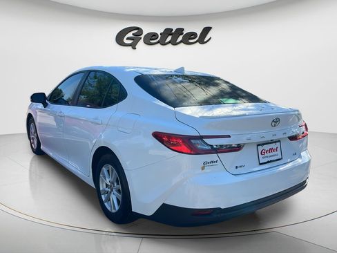 Used 2026 Toyota Camry LE w/ Convenience Package FWD image 7