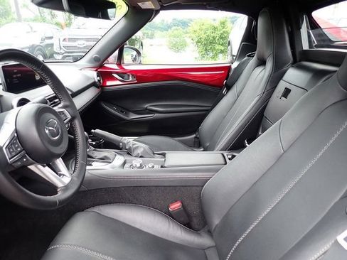 Used 2025 MAZDA MX-5 Miata RF Grand Touring RWD image 16