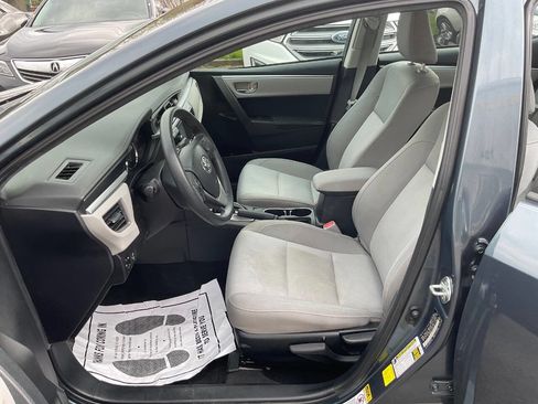 Used 2015 Toyota Corolla LE FWD image 13