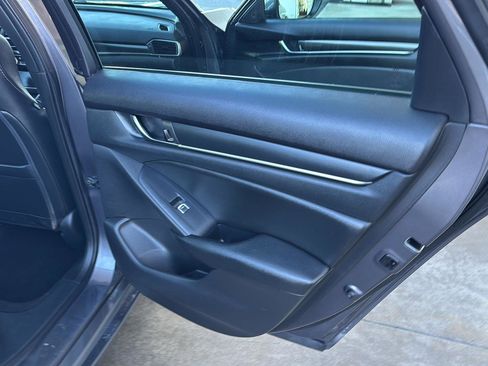 Used 2020 Honda Accord Sport image 13