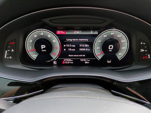 Used 2023 Audi Q8 Premium Plus w/ Premium Plus Package image 21