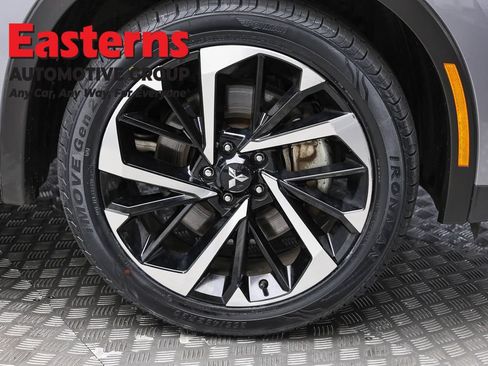 Used 2023 Mitsubishi Outlander SE AWD/4WD image 96