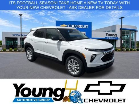 New 2026 Chevrolet TrailBlazer LS w/ LS Convenience Package AWD/4WD image 1