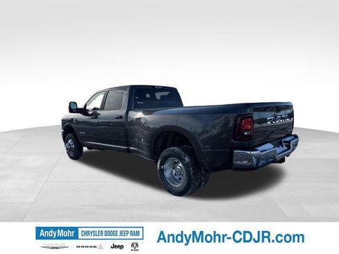 New 2026 RAM 3500 Big Horn AWD/4WD image 6