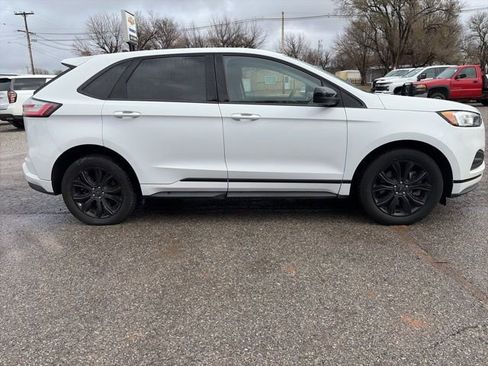 Used 2022 Ford Edge SE w/ Black Appearance Package AWD/4WD image 6