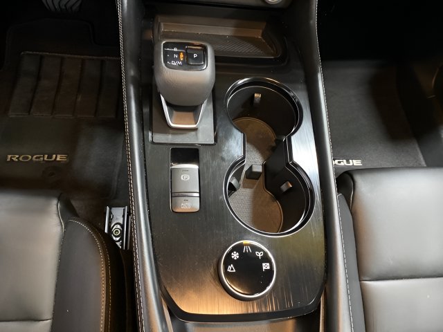 Used 2023 Nissan Rogue SL w/ SL Premium Package AWD/4WD image 18