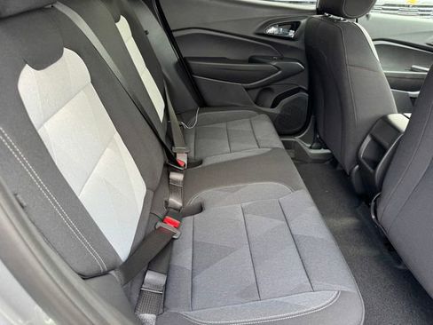 New 2026 Chevrolet Trax RS w/ Sunroof Package FWD image 9