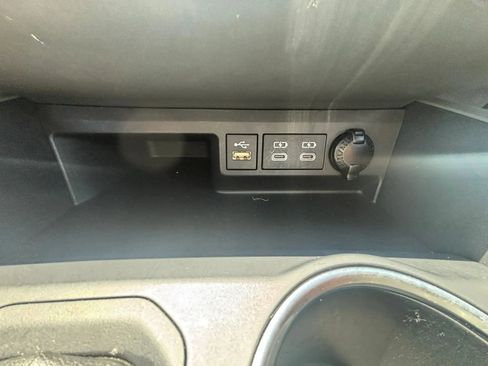Used 2025 Toyota Highlander XSE AWD/4WD image 22