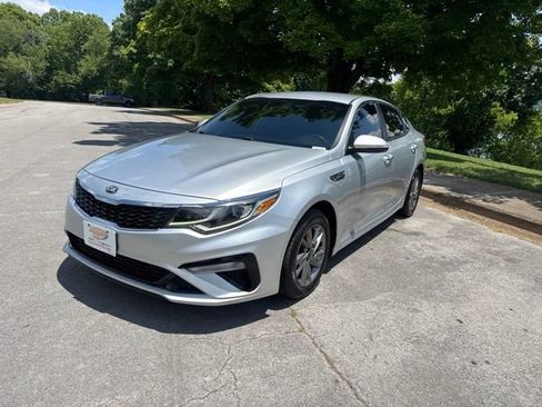 Used 2019 Kia Optima LX FWD image 3