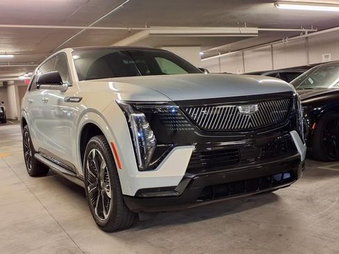 New 2026 Cadillac Escalade IQL Luxury image 3