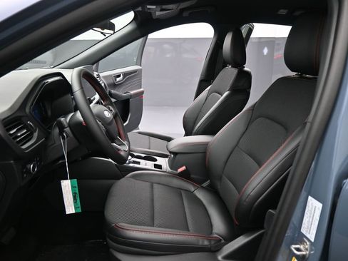 New 2025 Ford Escape ST-Line w/ Equipment Group 301A image 9