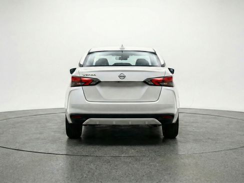 Used 2025 Nissan Versa SV image 7