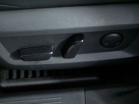 Used 2022 Nissan Rogue SL w/ SL Premium Package image 18