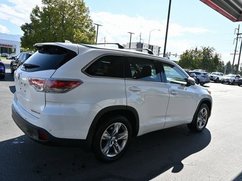 Used 2015 Toyota Highlander Limited image 12