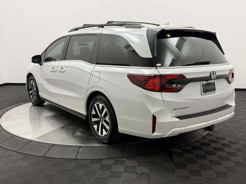 Used 2025 Honda Odyssey EX-L image 5