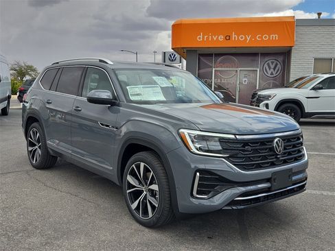 New 2025 Volkswagen Atlas SEL Premium R-Line image 1