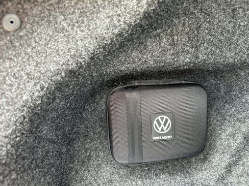Used 2025 Volkswagen Jetta GLI Autobahn w/ GLI Black Package FWD image 19
