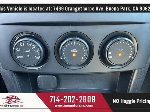 Used 2006 MAZDA MX-5 Miata Grand Touring w/ Premium Pkg RWD image 29