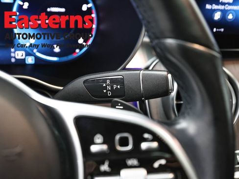 Used 2022 Mercedes-Benz GLC 300 4MATIC w/ Premium Package Lite image 13