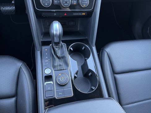 Used 2023 Volkswagen Atlas SE w/ Panoramic Sunroof Package image 22