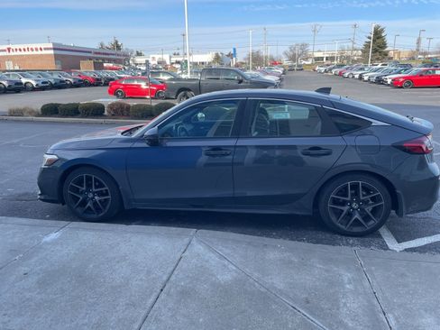 Certified 2024 Honda Civic Sport Touring image 2