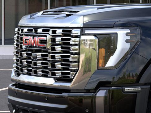 New 2026 GMC Sierra 3500 Denali image 13