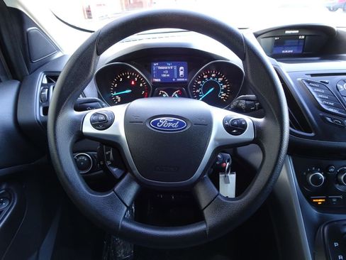 Used 2015 Ford Escape SE image 17
