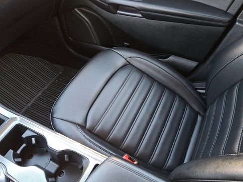 Certified 2022 Ford Edge SEL w/ Convenience Package image 26